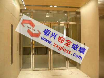 安裝四川省宜賓市防火玻璃門批發 首選超白鋼化玻璃公司