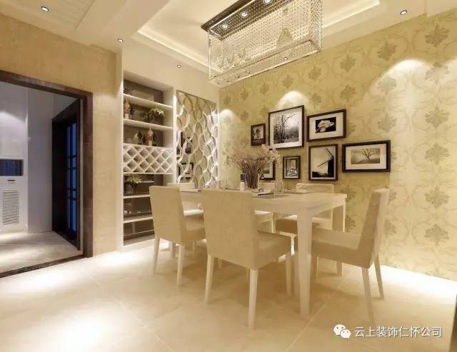 墻紙表面有污漬該如何清理？
