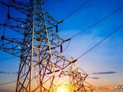 如何理解一級用電負荷應由兩個電源供電？